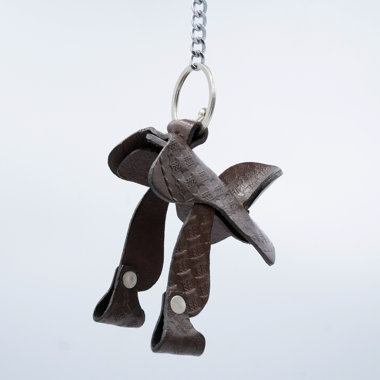 SHOWMAN LLAVERO DE SILLA DE MONTAR EN CUERO MARRON