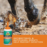 Hooflex líquido tiene acción antibacteriana y antifúngica que ayuda a prevenir infecciones en el casco